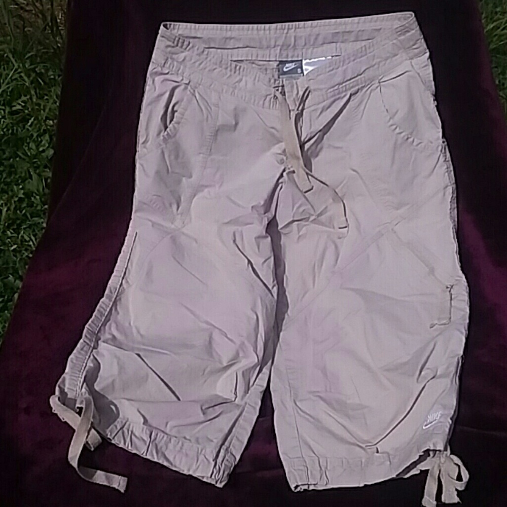 NIKE beige shorts size S